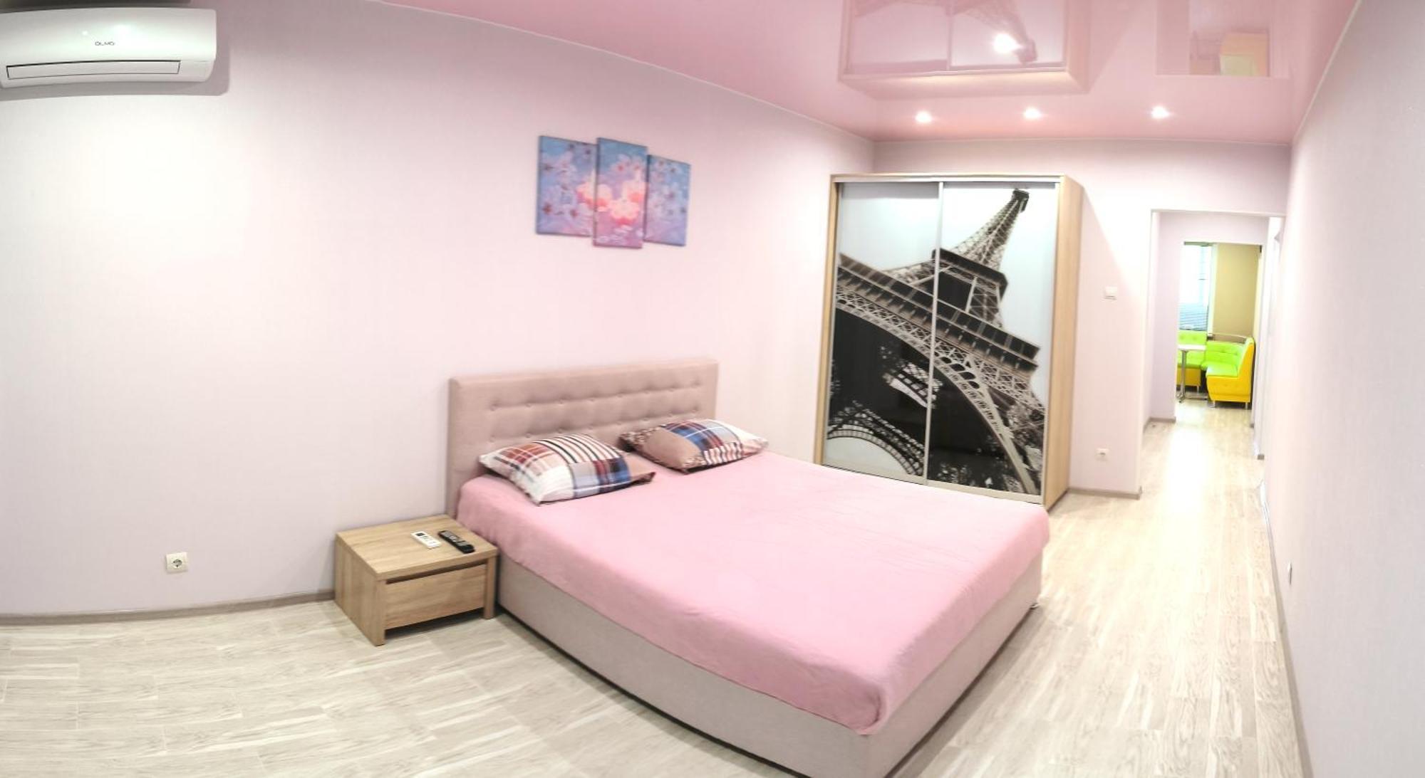 Apartment Near Metro Pozniaky Kyiv Eksteriør billede